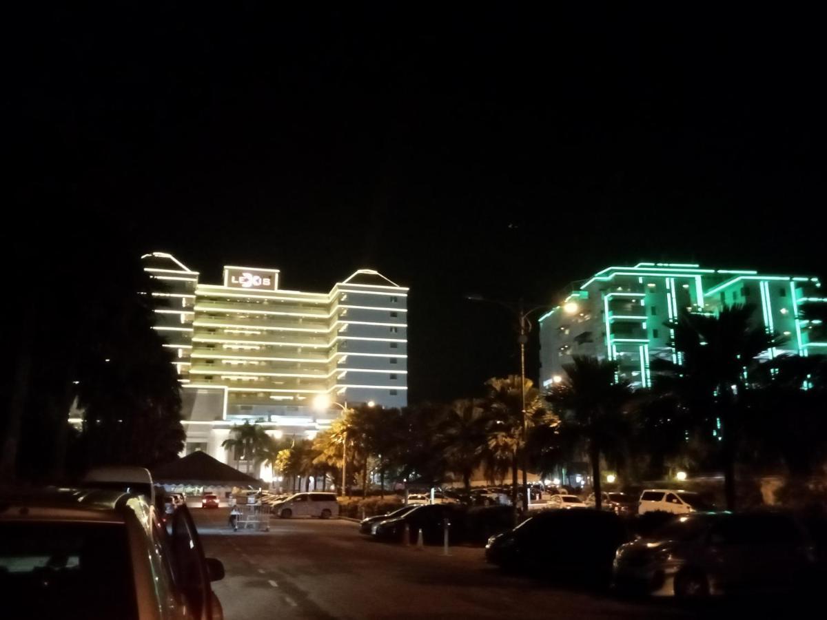 Seaview Gateway - Private Owner Hotel Port Dickson Exterior photo